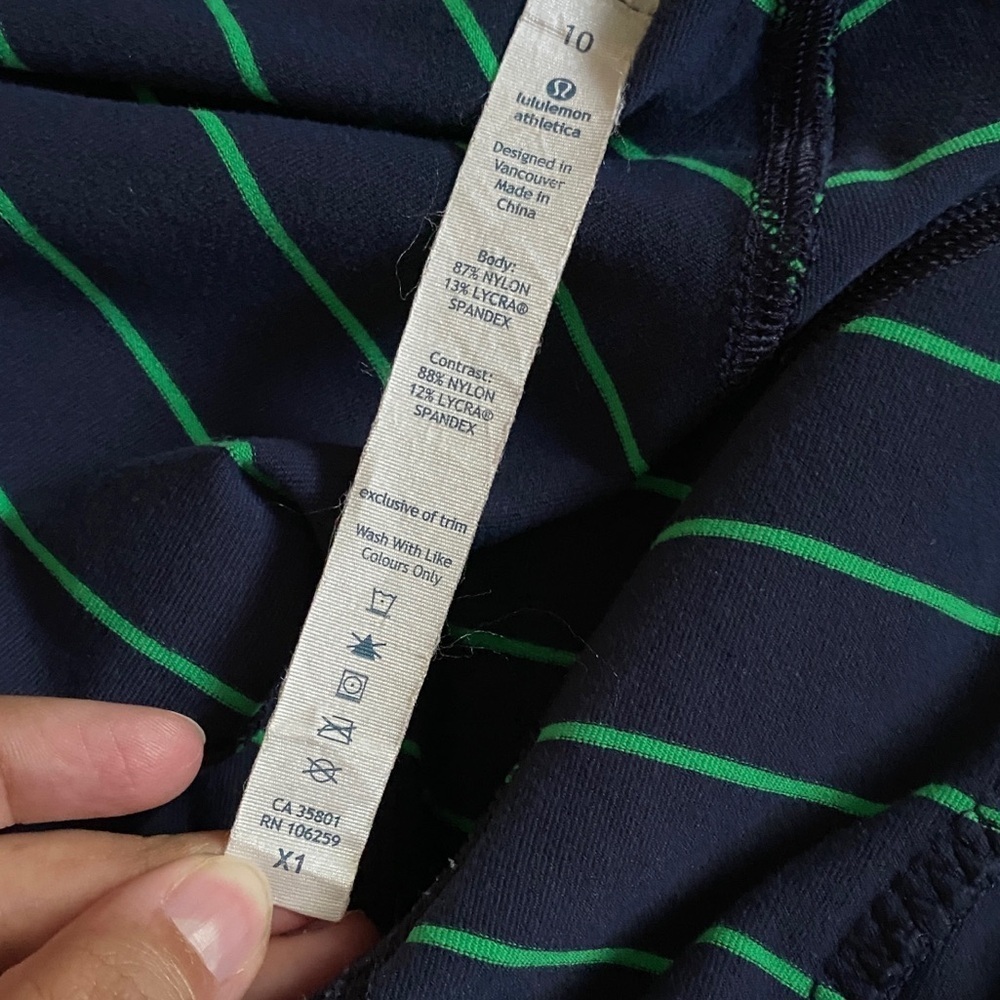 Lululemon Zip-Up Yoga Jacket Blue and Green Running Striped Size 10 - Picture 7 of 7